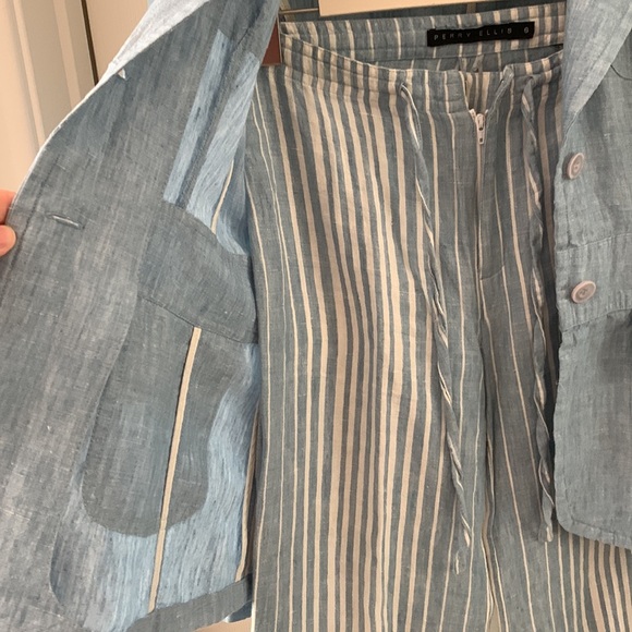 PERRY ELLIS🦋 - Picture 5 of 13